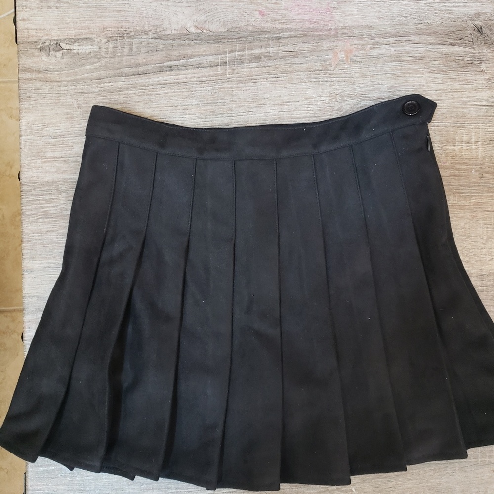 Soft Black Pleated Skirt